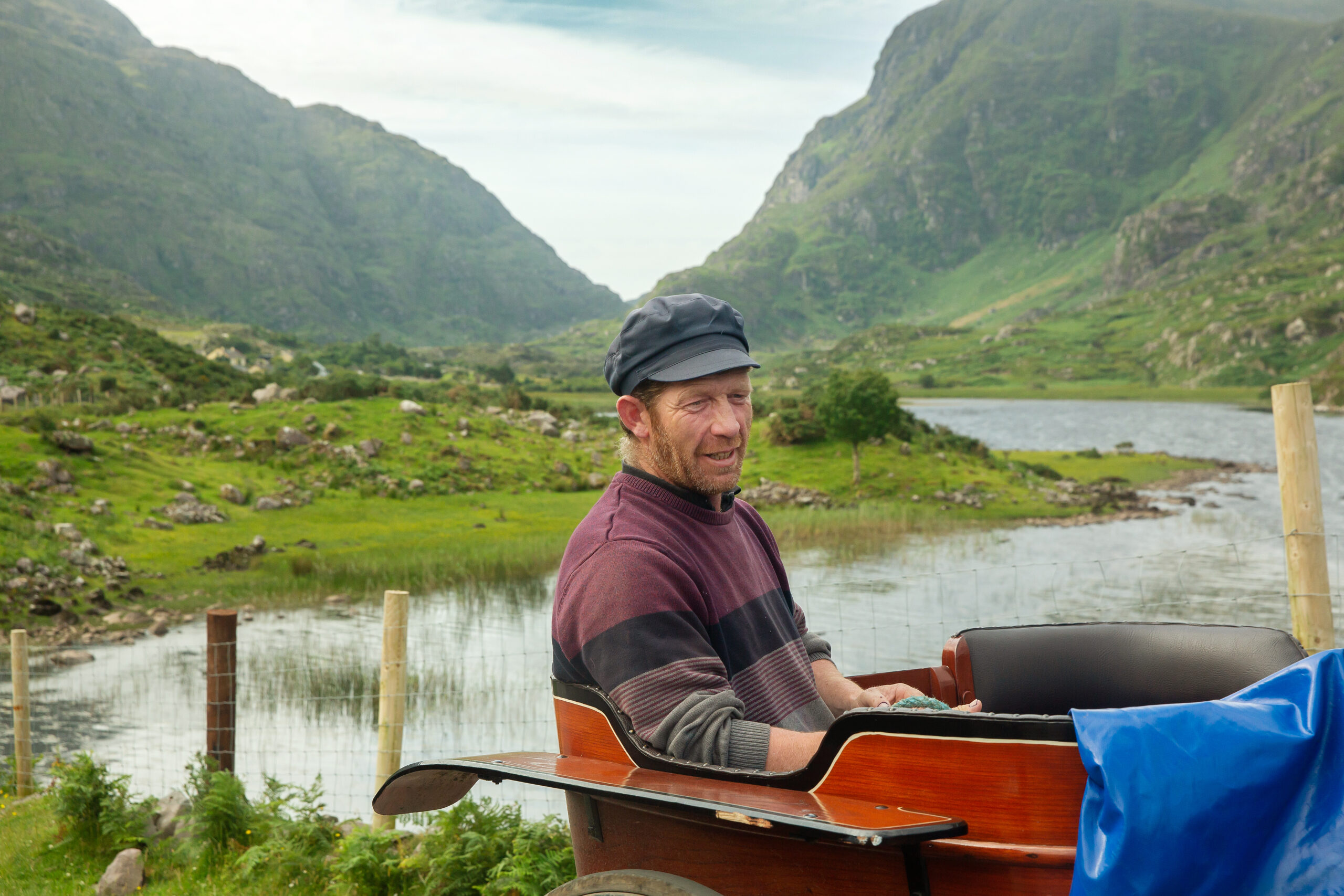 Fotoreise Irland – Kutscher im Gap of Dunloe, dem 11 km langen Gebirgspass zwischen Macgillycuddy’s Reeks und Purple Mountain in County Kerry