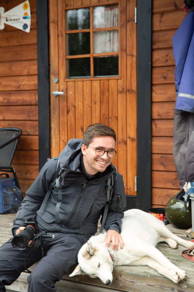 Teilnehmer Philipp von Haugwitz einer Fotoreise nach Lappland in Schweden mit Husky Safari in der Wildnis